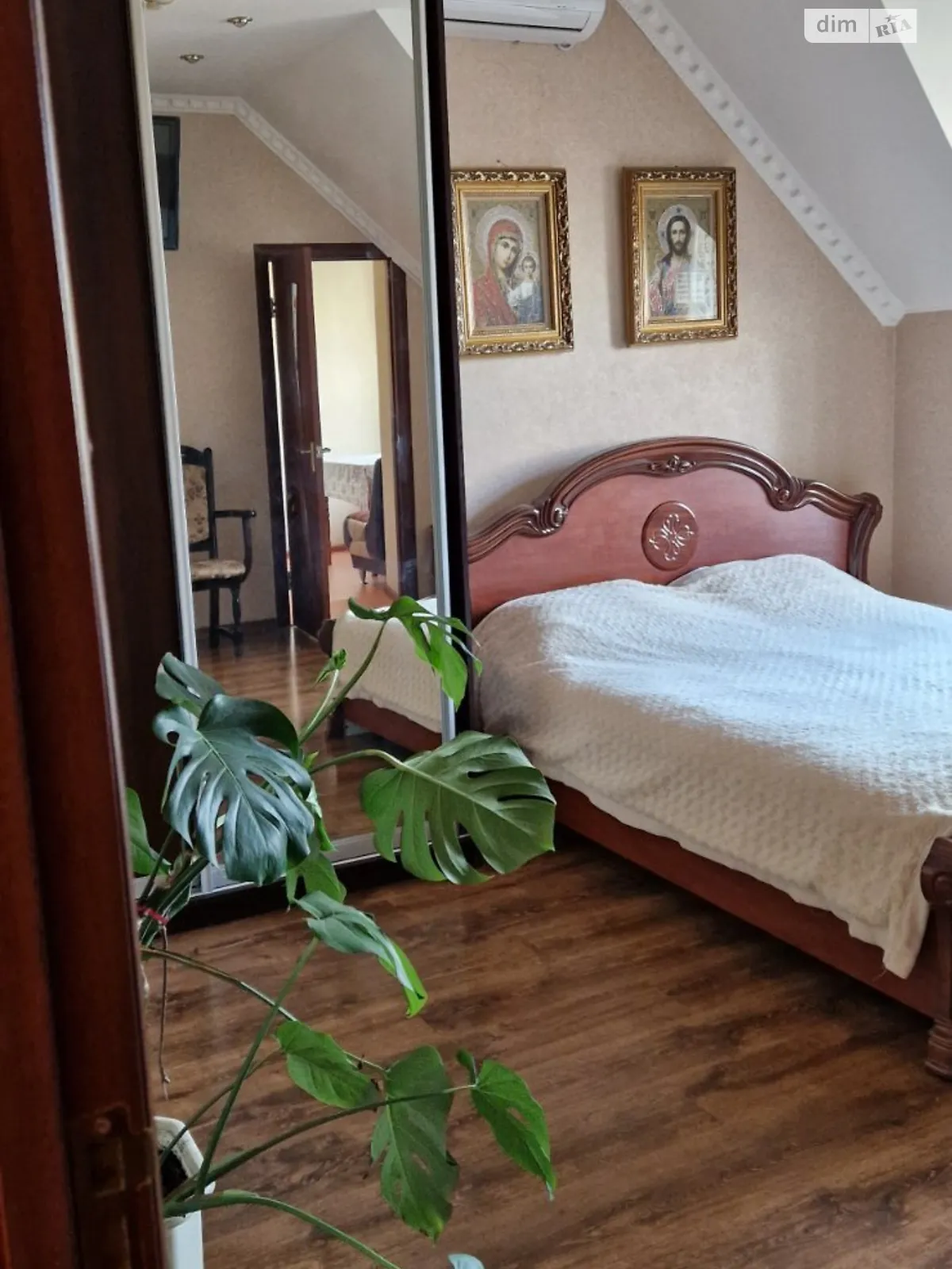 Продається 2-кімнатна квартира 64.8 кв. м у Чернівцях, вул. Дністрянська - фото 1