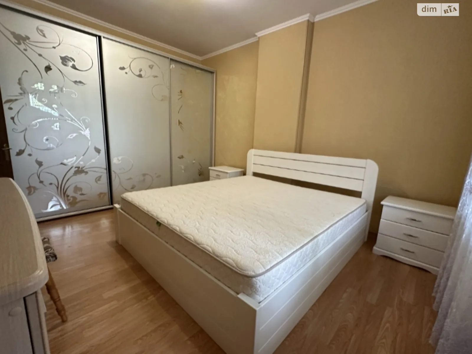 Сдается в аренду 1-комнатная квартира 40 кв. м в Одессе, мас. Радужный, 8Б - фото 1