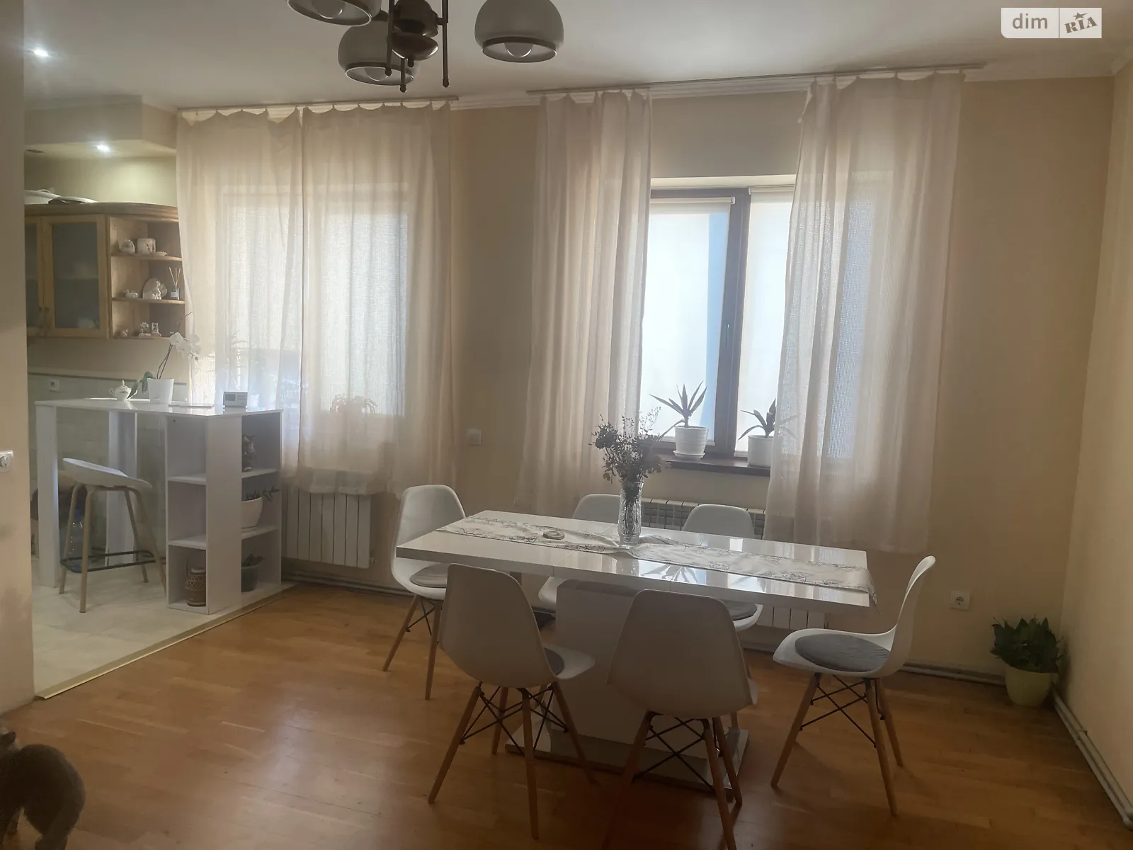 Продається 2-кімнатна квартира 77 кв. м у Ужгороді, вул. Кобилянської - фото 1