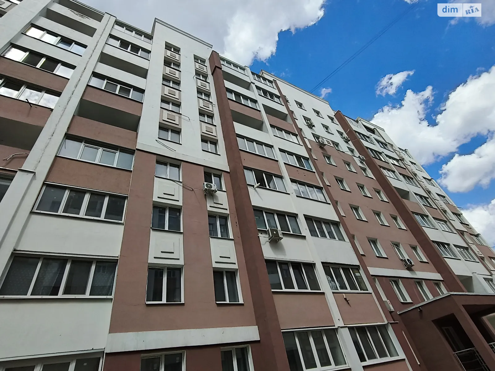 Продается 1-комнатная квартира 34 кв. м в Харькове, ул. Академика Барабашова, 10 - фото 1