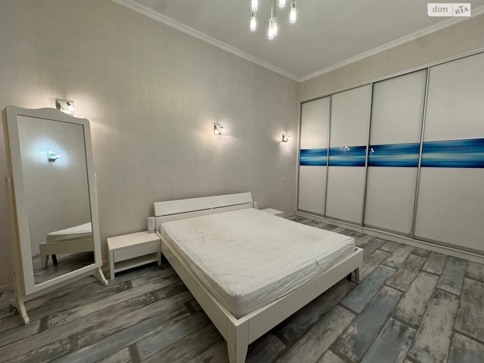 Сдается в аренду 2-комнатная квартира 75 кв. м в Киеве, ул. Богдана Хмельницкого, 10 - фото 1