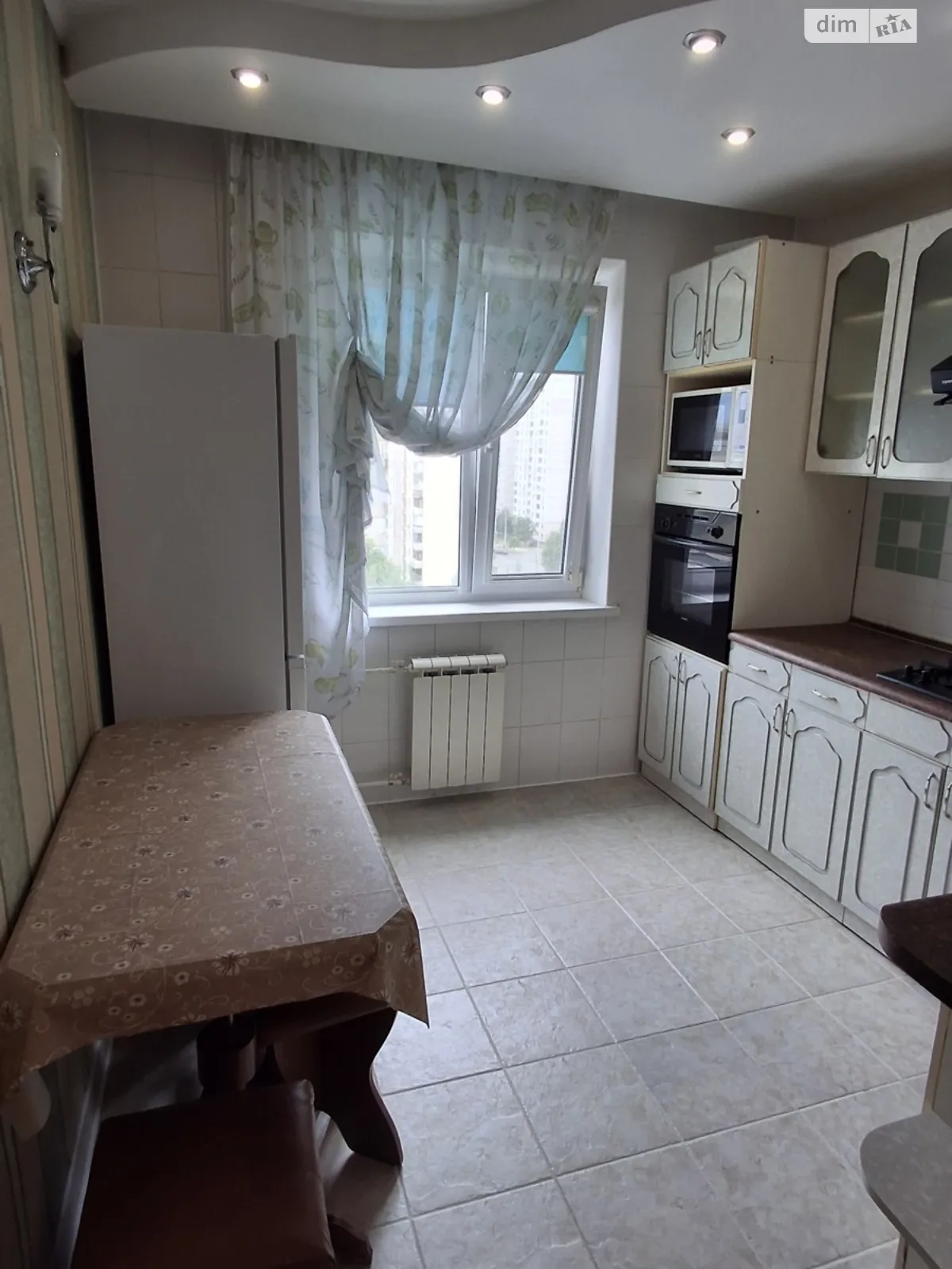 Сдается в аренду 2-комнатная квартира 52 кв. м в Киеве, ул. Милославская, 39/48 - фото 1