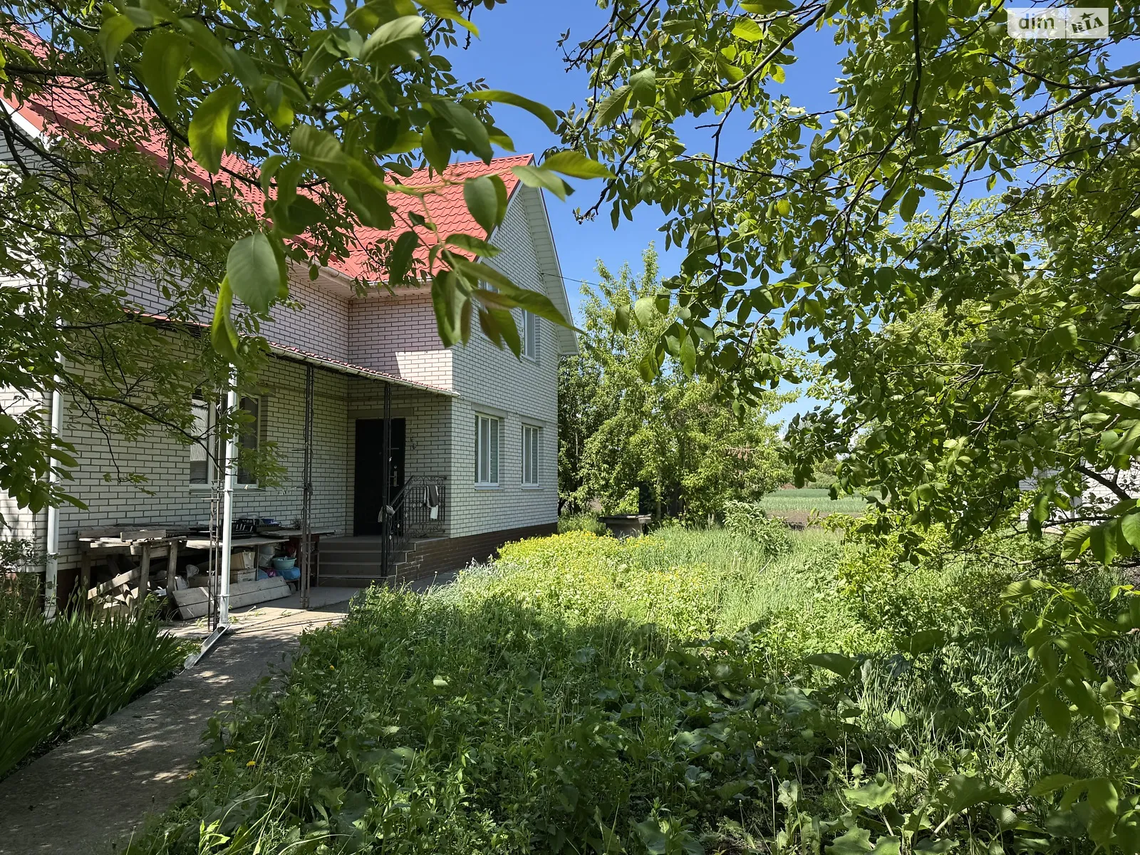 Продается дом на 2 этажа 248 кв. м с бассейном, цена: 77900 $ - фото 1