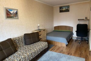 Сниму квартиру в Бородянке долгосрочно