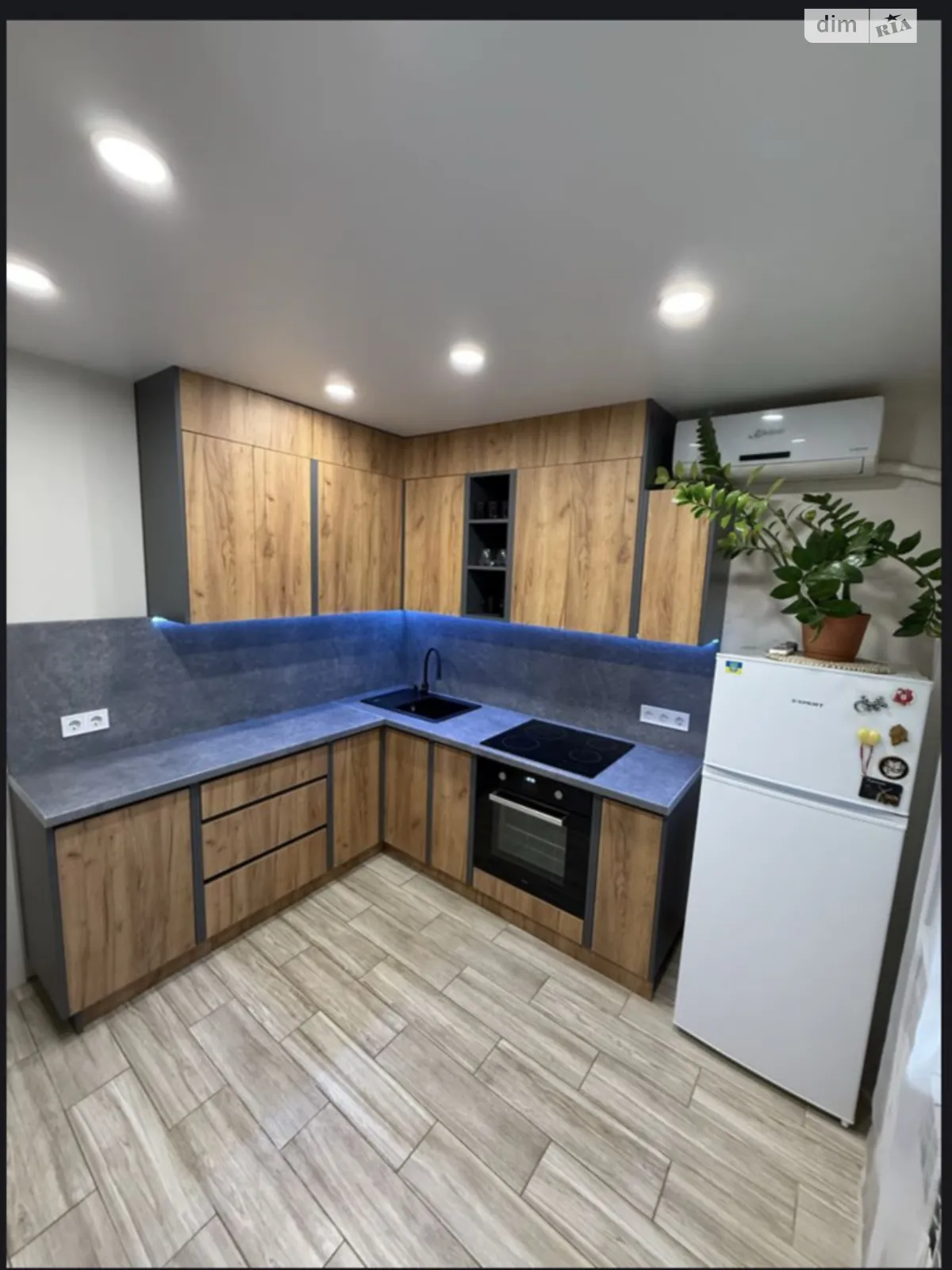 Продается 2-комнатная квартира 53.5 кв. м в Днепре, мас. Тополь-2, 33 - фото 1