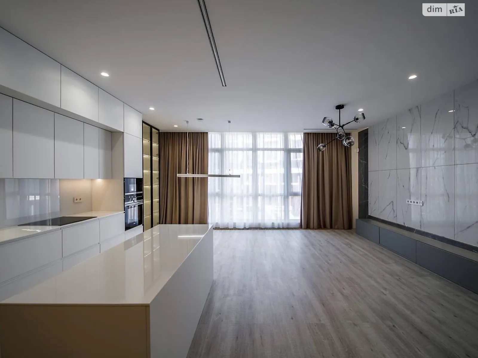 Продается 3-комнатная квартира 133 кв. м в Днепре, ул. Кулишивська, 20 - фото 1