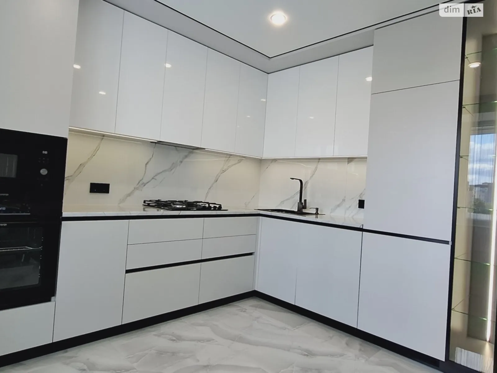 2-комнатная квартира 71 кв. м в Тернополе, цена: 89800 $ - фото 1