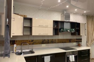 Сниму квартиру в Макарове долгосрочно
