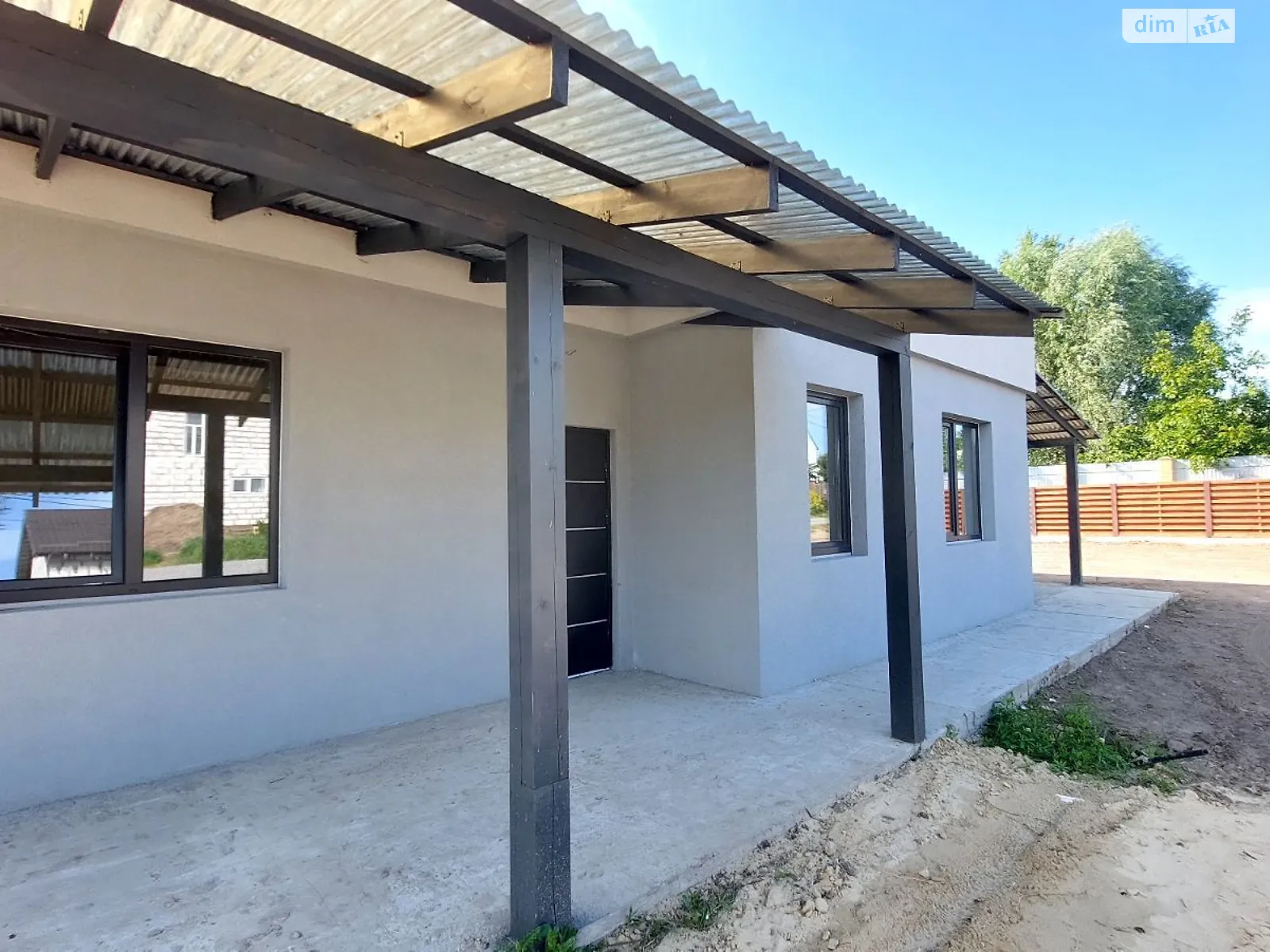 Продається одноповерховий будинок 92 кв. м з гаражем, цена: 79000 $ - фото 1