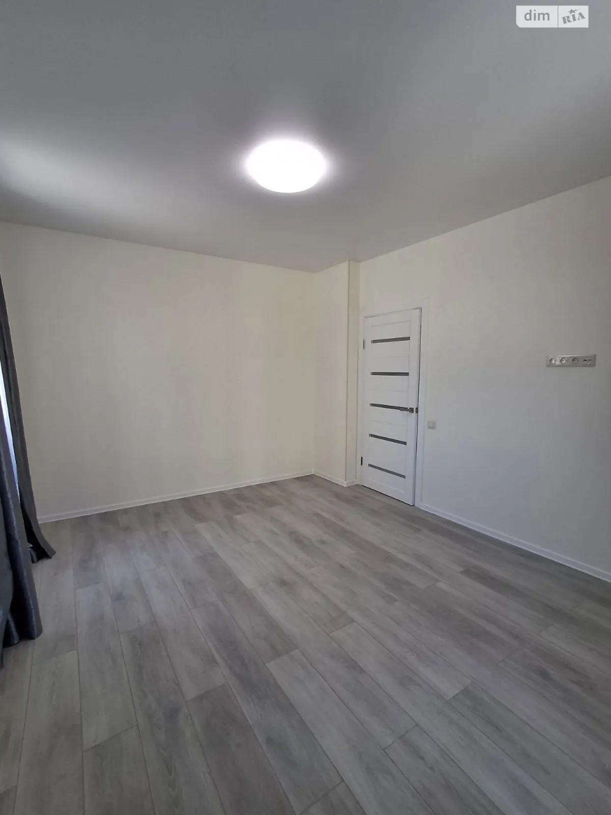 Продается 1-комнатная квартира 41 кв. м в Одессе, ул. Строительная, 48А - фото 1