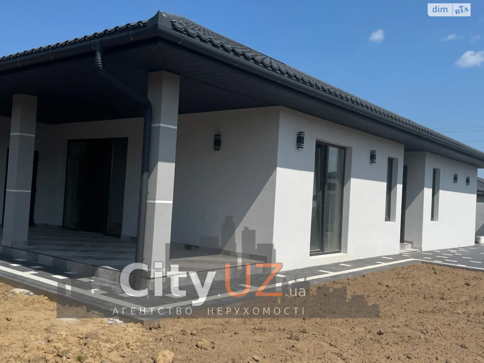 Продается одноэтажный дом 132 кв. м с камином, цена: 150000 $ - фото 1