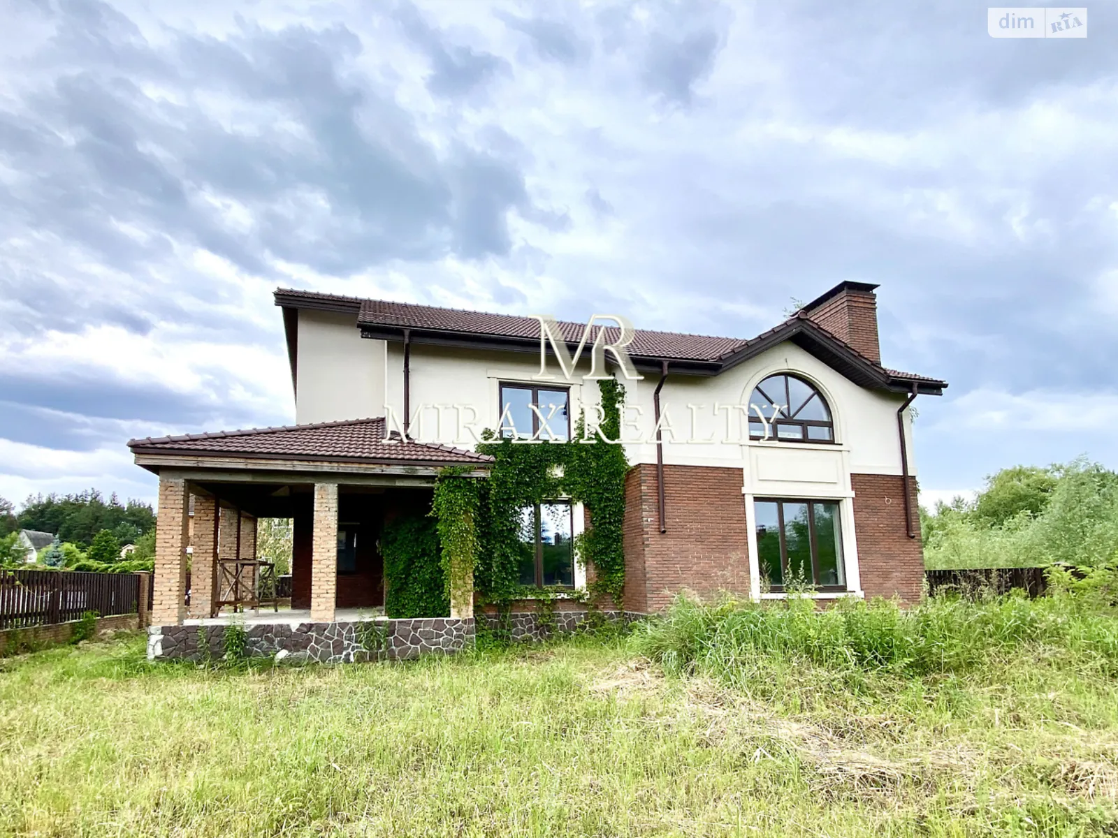 Продается дом на 2 этажа 409.7 кв. м с балконом, цена: 320000 $ - фото 1