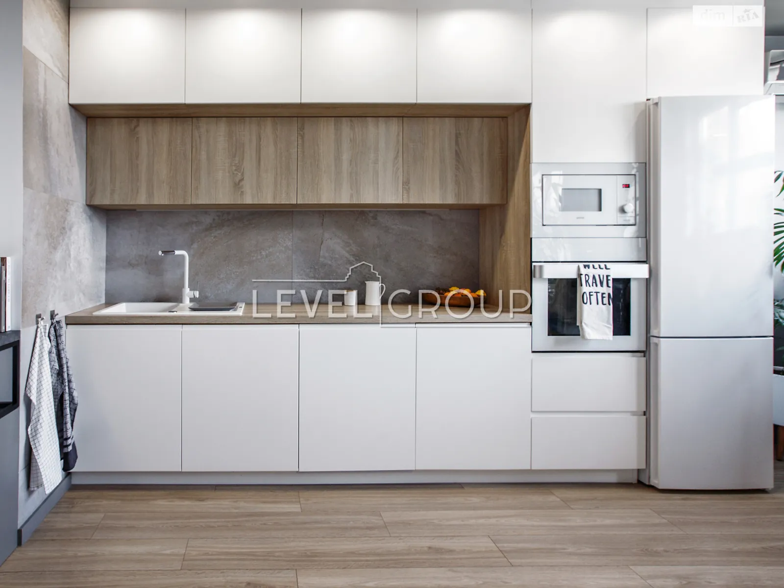 Продается 3-комнатная квартира 80 кв. м в Киеве, ул. Феодосийская, 3В - фото 1