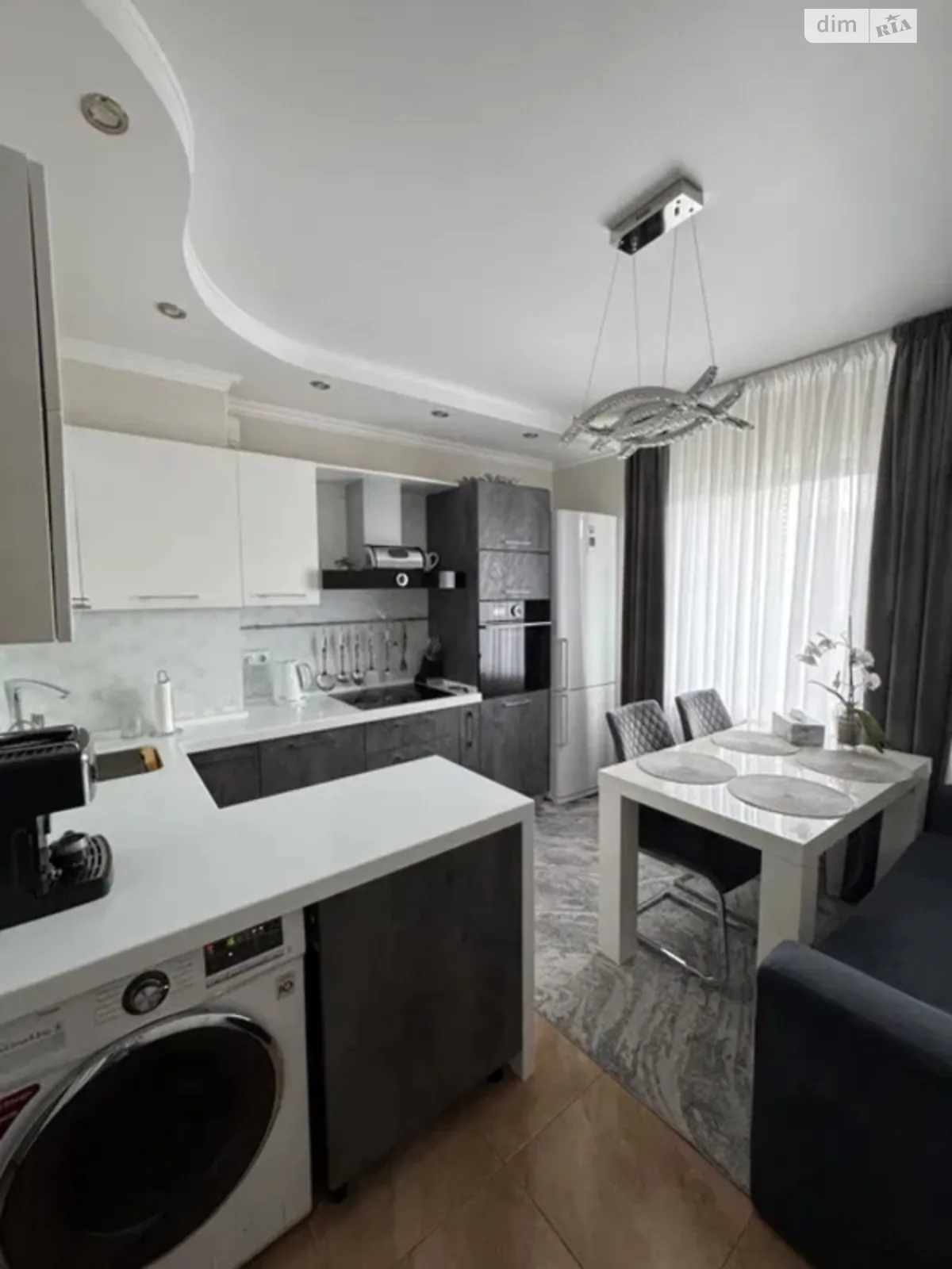 Продается 2-комнатная квартира 69 кв. м в Киеве - фото 1