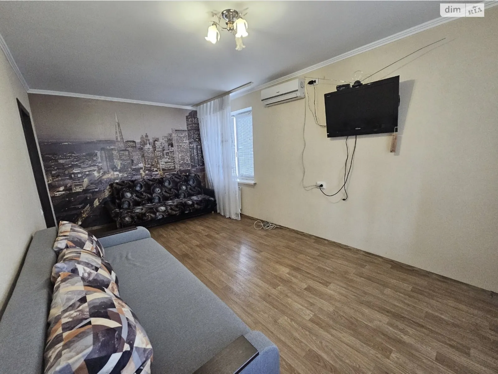 Продается 1-комнатная квартира 37 кв. м в Днепре, просп. Слобожанский, 79 - фото 1