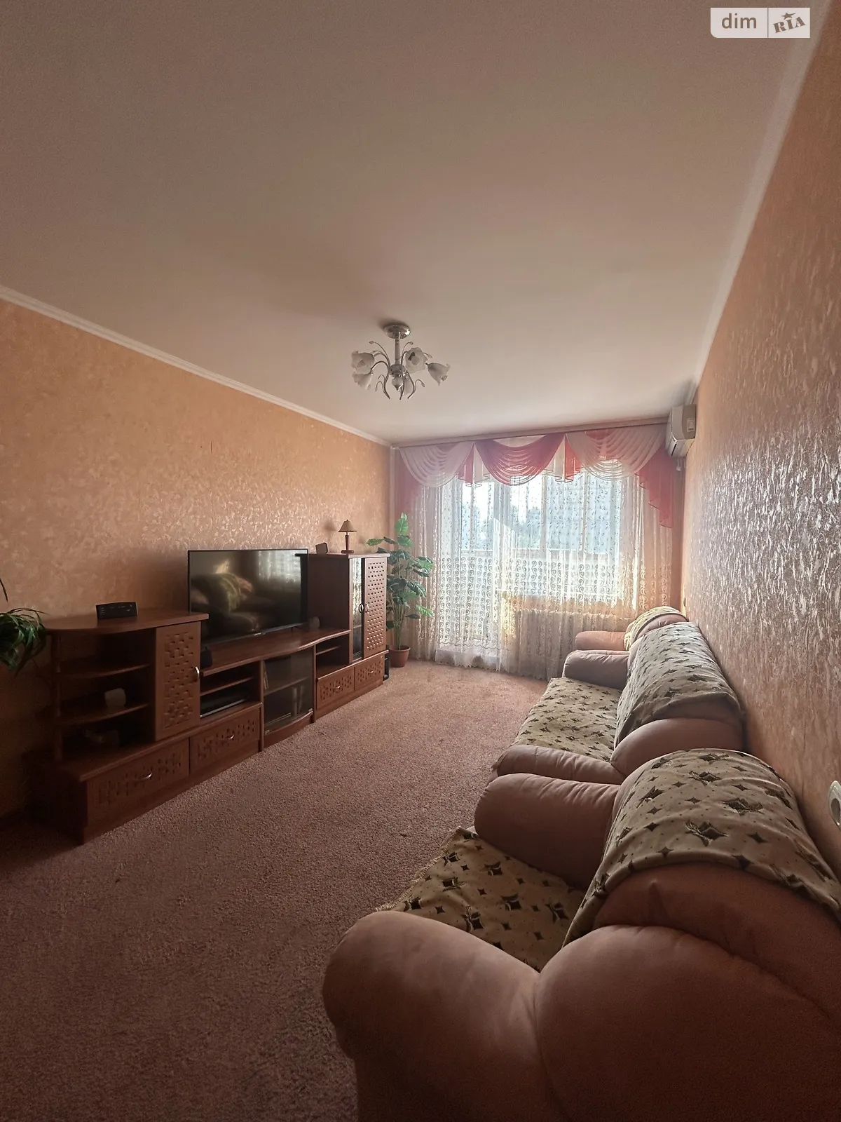 Продается 3-комнатная квартира 77.2 кв. м в Кременчуге, мас. 297 квартал, 6 - фото 1
