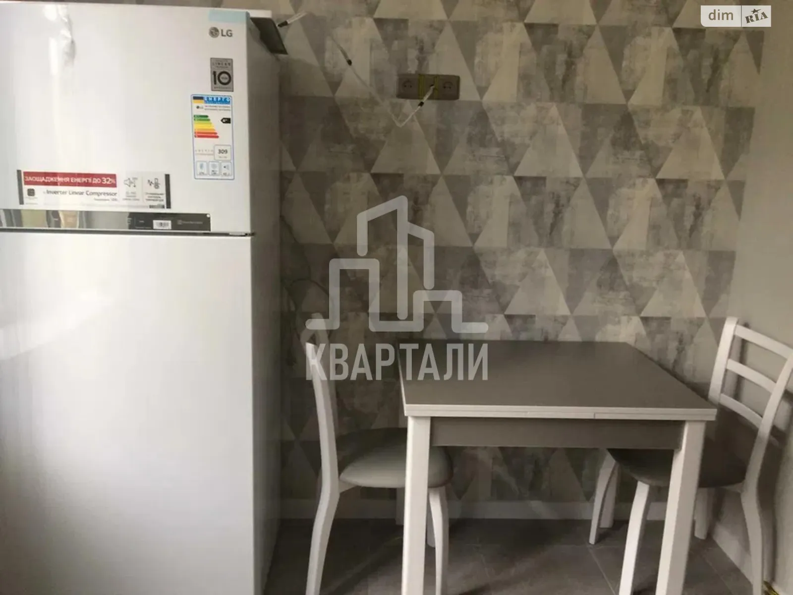 Продается 2-комнатная квартира 60 кв. м в Киеве, пер. Кости Гордиенко(Чекистов), 10 - фото 1
