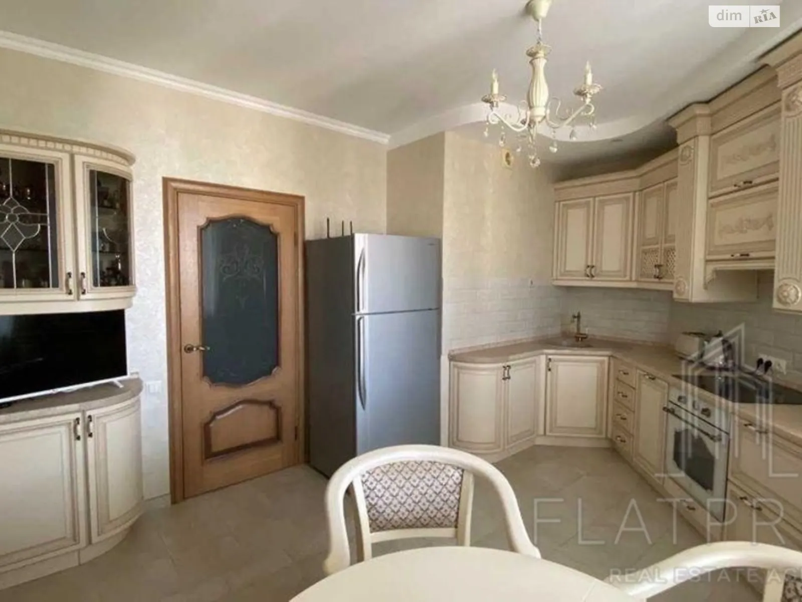 Продается 2-комнатная квартира 71.2 кв. м в Киеве - фото 1