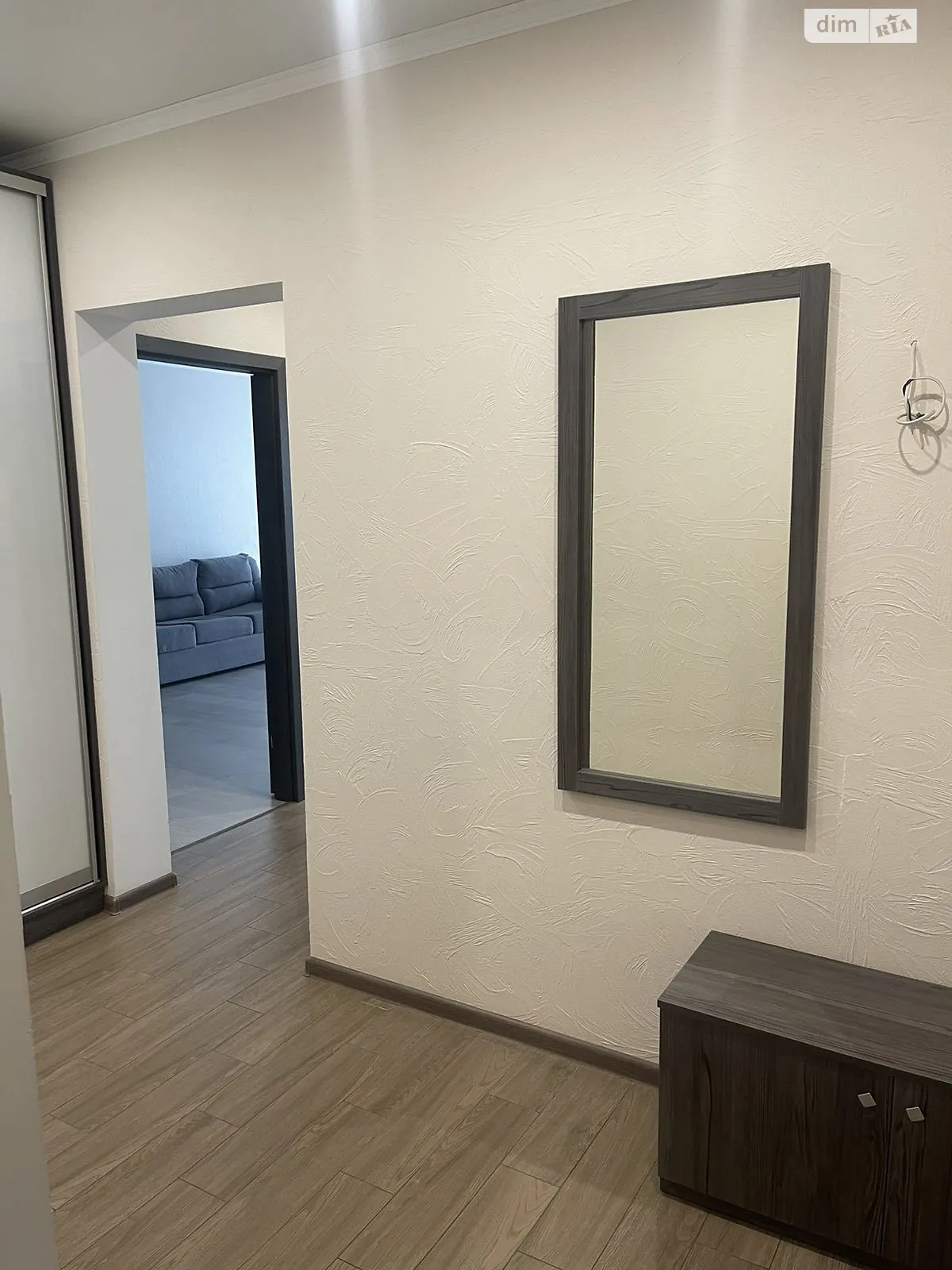 Продается 1-комнатная квартира 60.9 кв. м в Одессе, ул. Марсельская, 38 - фото 1