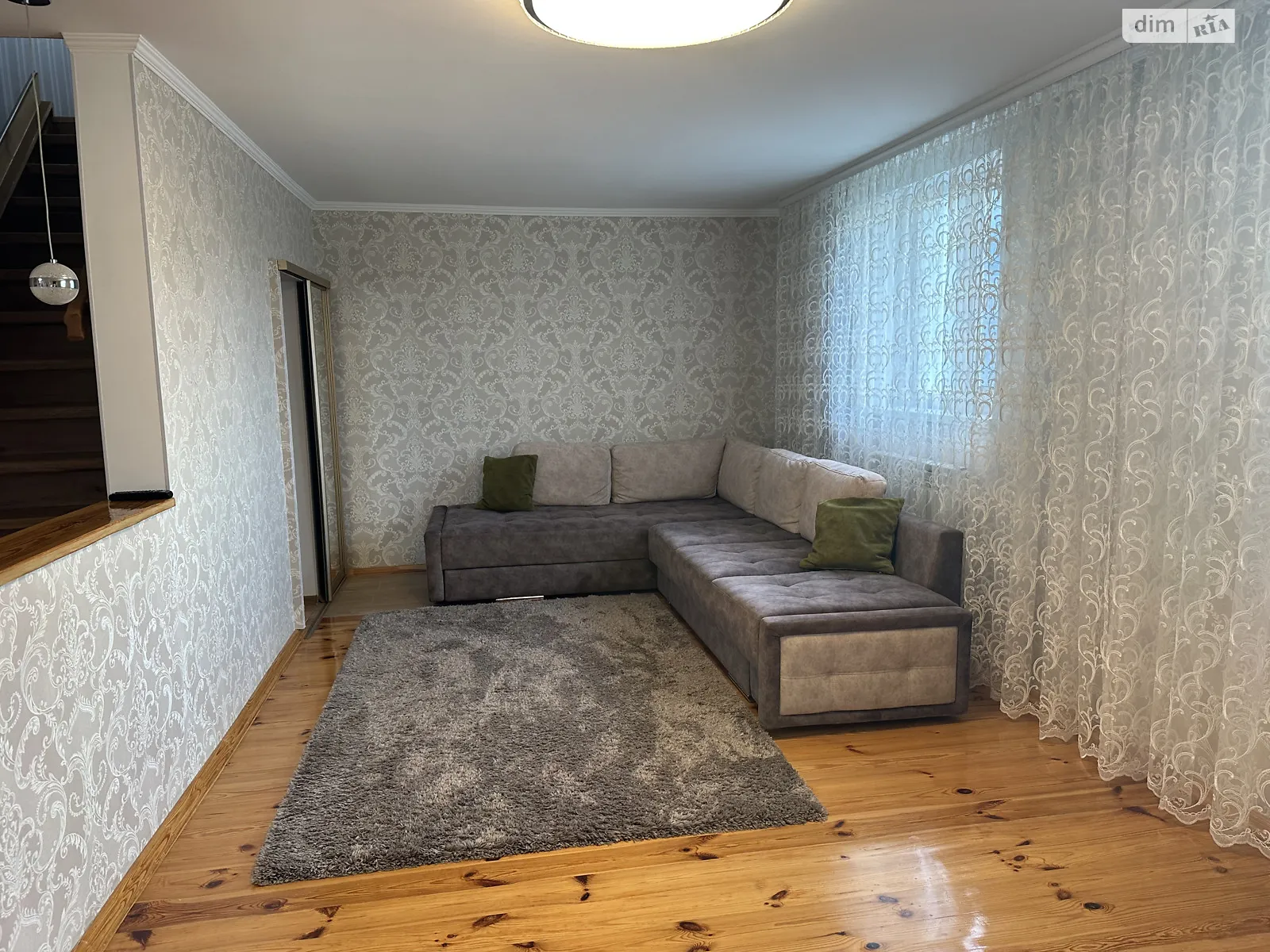 Продается дом на 2 этажа 157.1 кв. м с бассейном, цена: 133000 $ - фото 1