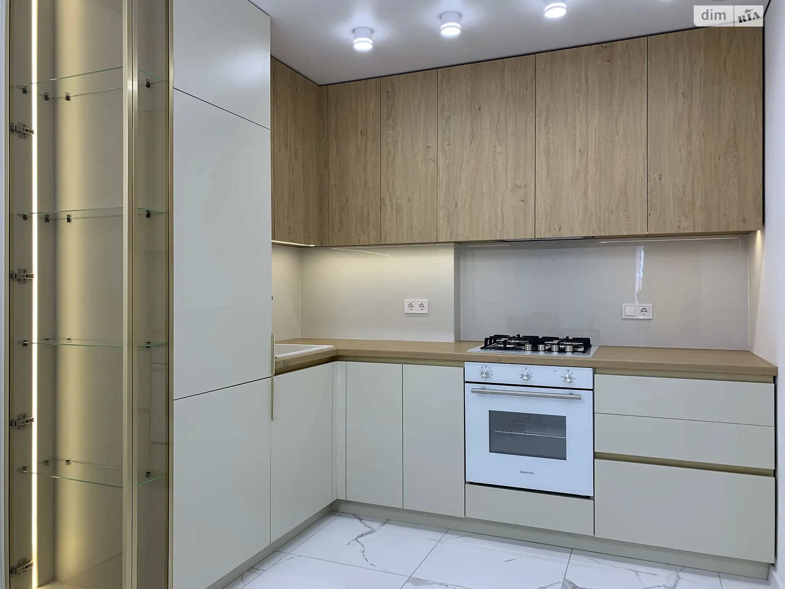 2-кімнатна квартира 57 кв. м у Тернополі, вул. Смакули - фото 1