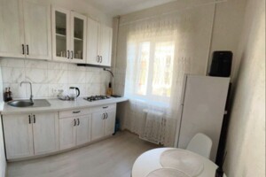 Сниму квартиру в Макарове долгосрочно
