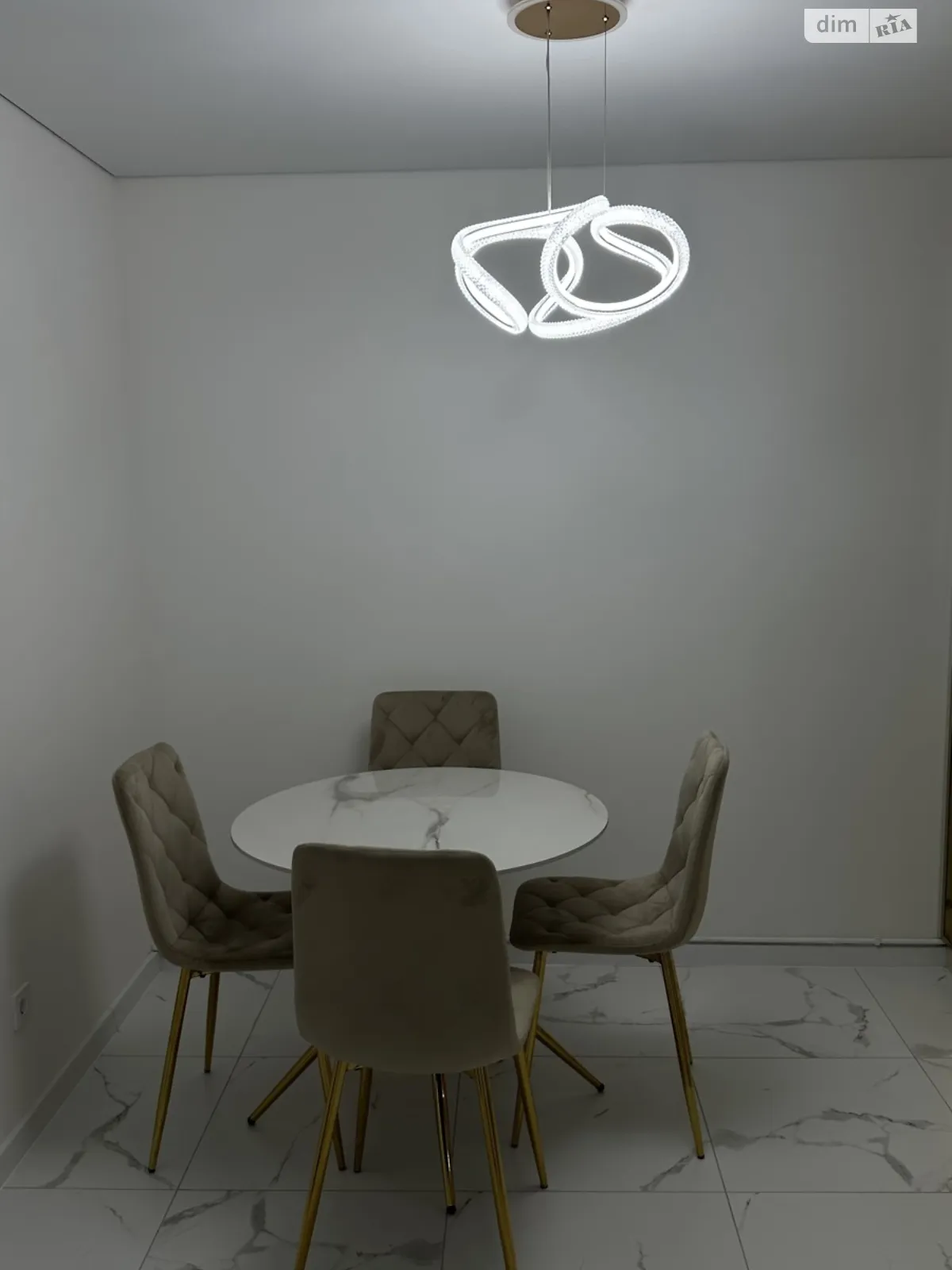 2-комнатная квартира 57 кв. м в Тернополе, ул. Смакулы, 8 - фото 1