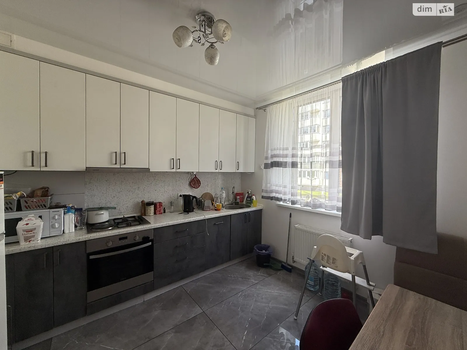 Продается 1-комнатная квартира 42 кв. м в Буче, ул. Бориса Гмыри, 11/6 - фото 1