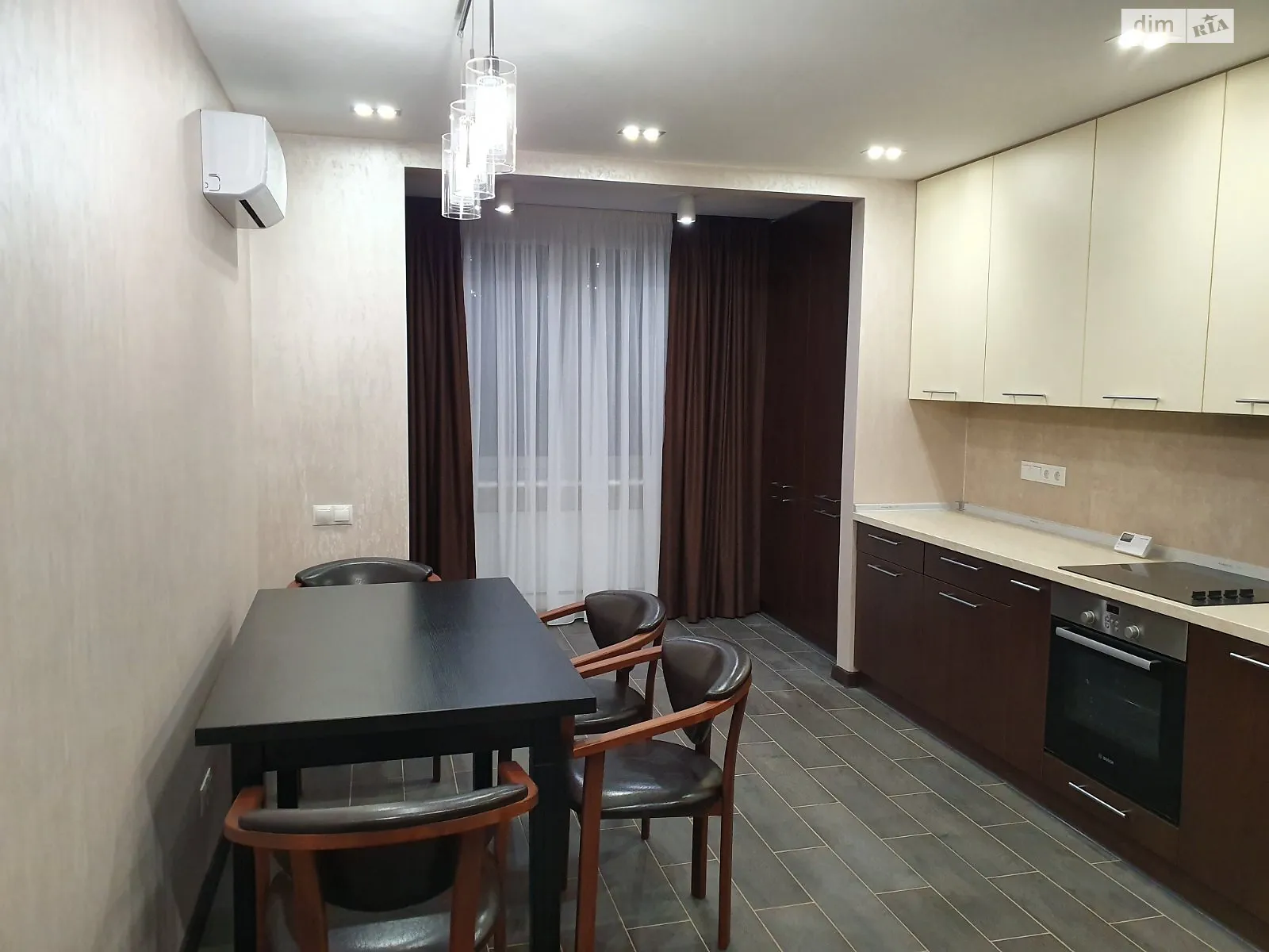 Продается 2-комнатная квартира 81.5 кв. м в Чернигове, цена: 98000 $ - фото 1
