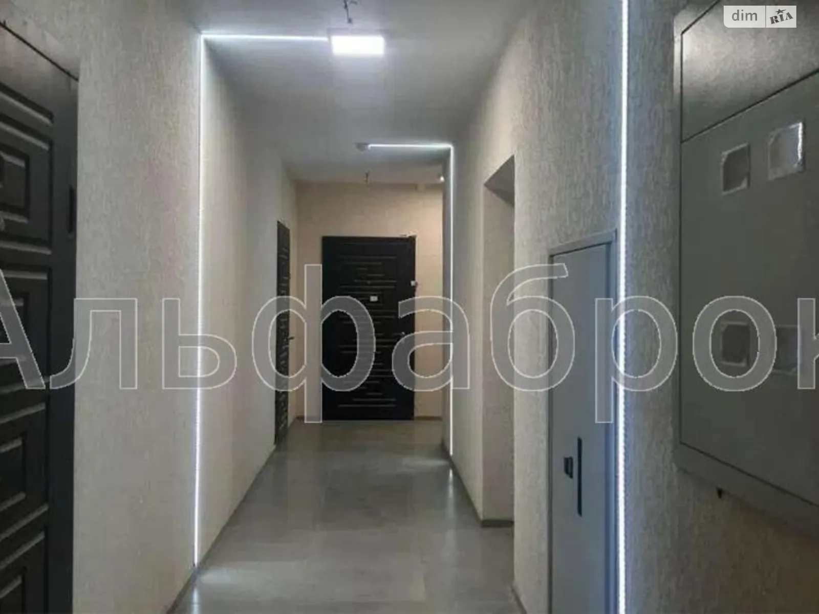 Продается 2-комнатная квартира 67 кв. м в Киеве, ул. Автозаводская, 72 - фото 1