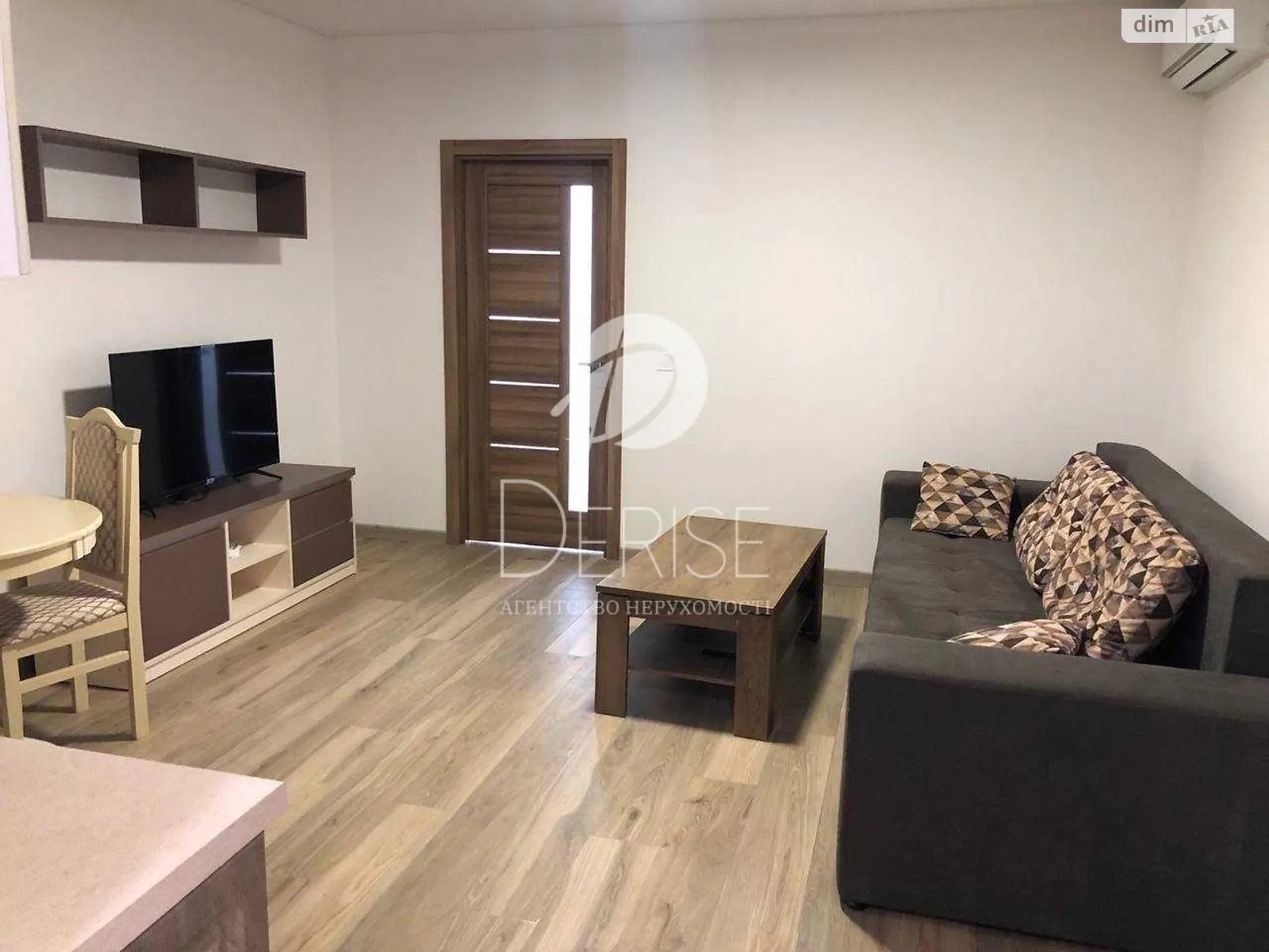 Продается 1-комнатная квартира 46 кв. м в Киеве, ул. Каменская, 125 - фото 1