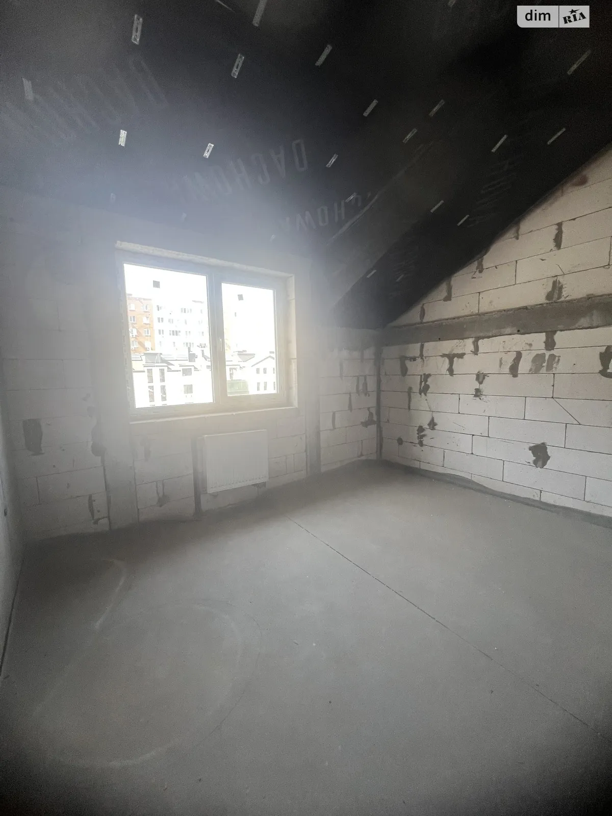 Продается 1-комнатная квартира 42 кв. м в Одессе, ул. Академика Сахарова - фото 1