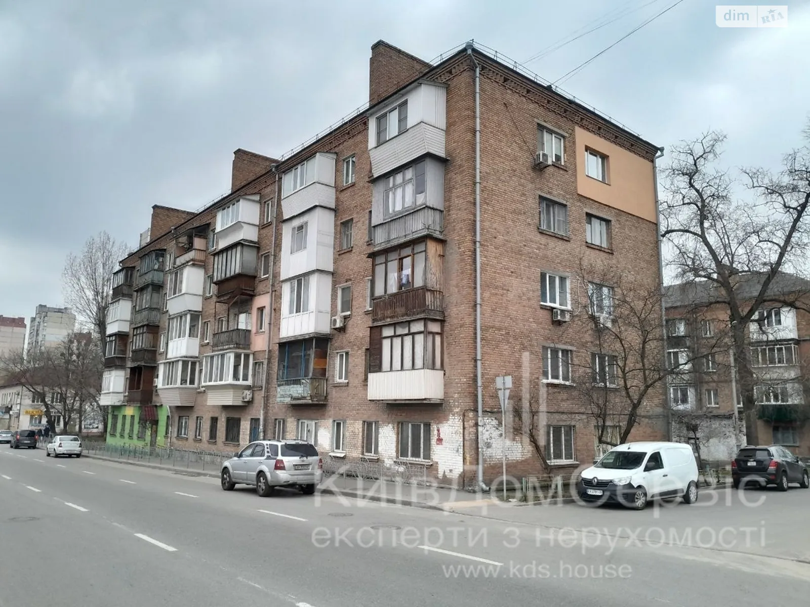 Продается 1-комнатная квартира 25 кв. м в Киеве, ул. Автозаводская, 87А - фото 1