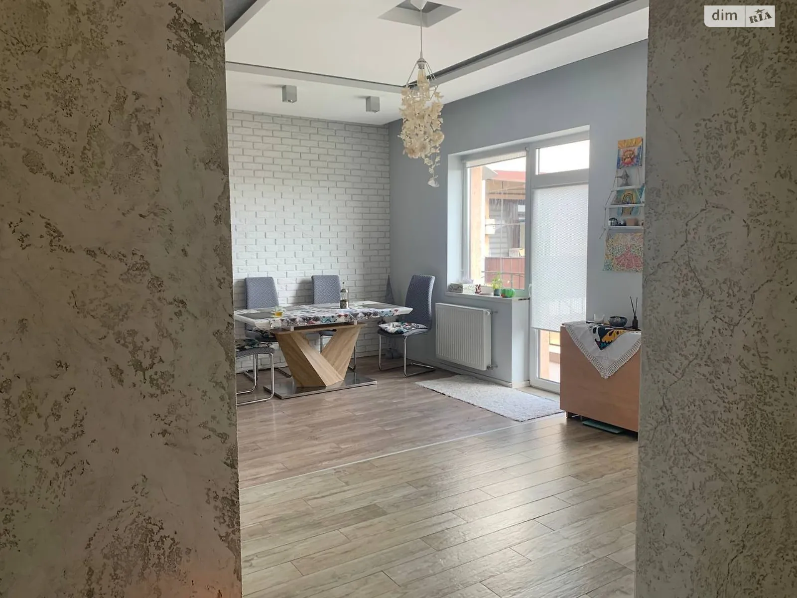 Продается 2-комнатная квартира 89.1 кв. м в Ужгороде, цена: 99000 $ - фото 1