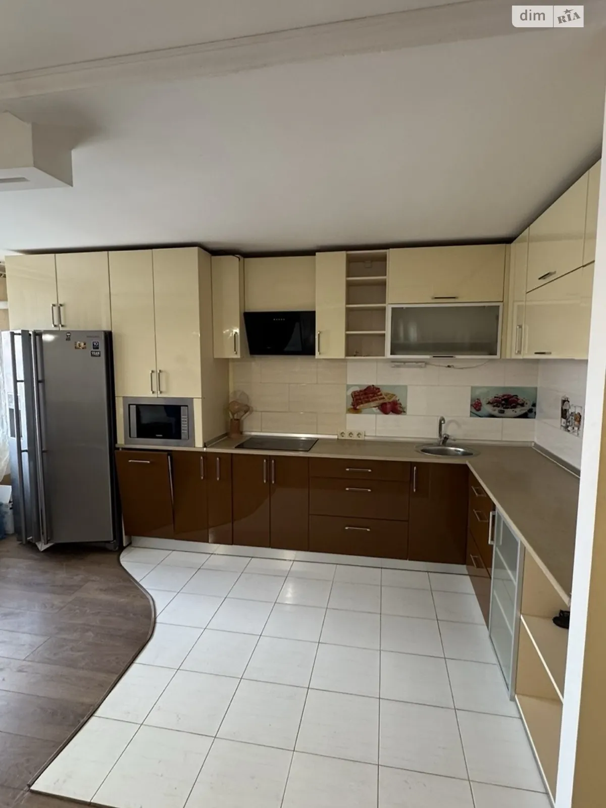 Продается 2-комнатная квартира 70.2 кв. м в Щербанях, ул. Генадия Биличенко - фото 1