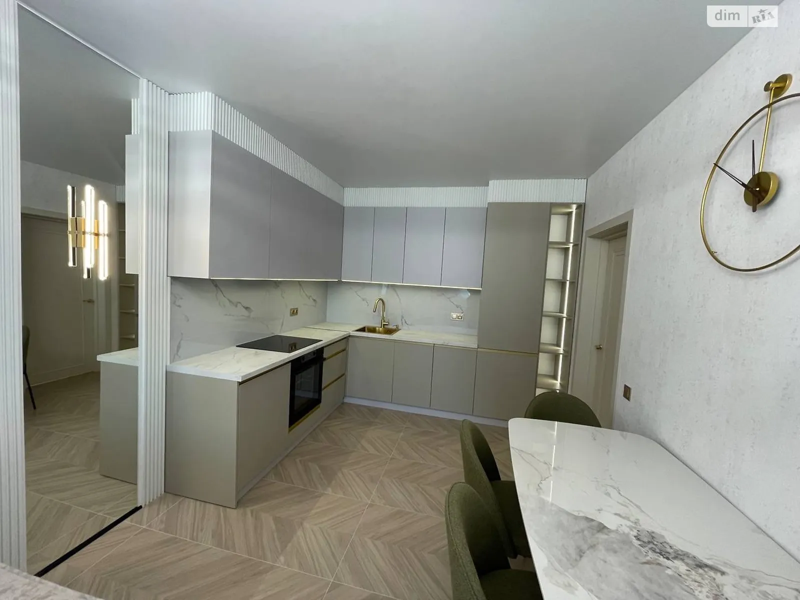 Продается 2-комнатная квартира 65.5 кв. м в Одессе, ул. Жемчужная, 10 - фото 1