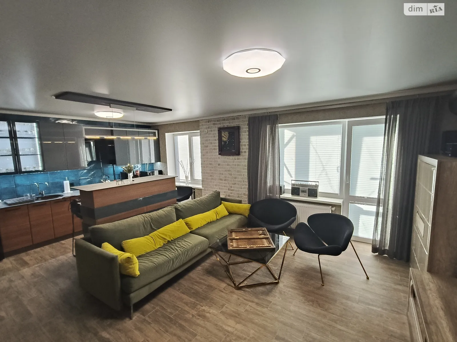 Продается 2-комнатная квартира 64 кв. м в Кропивницком, ул. Коваленко Юрия - фото 1