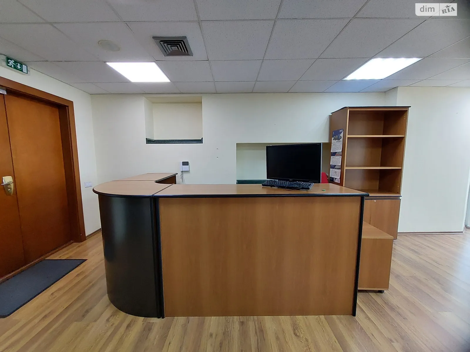 Здається в оренду офіс 191 кв. м в бізнес-центрі, цена: 4775 $ - фото 1