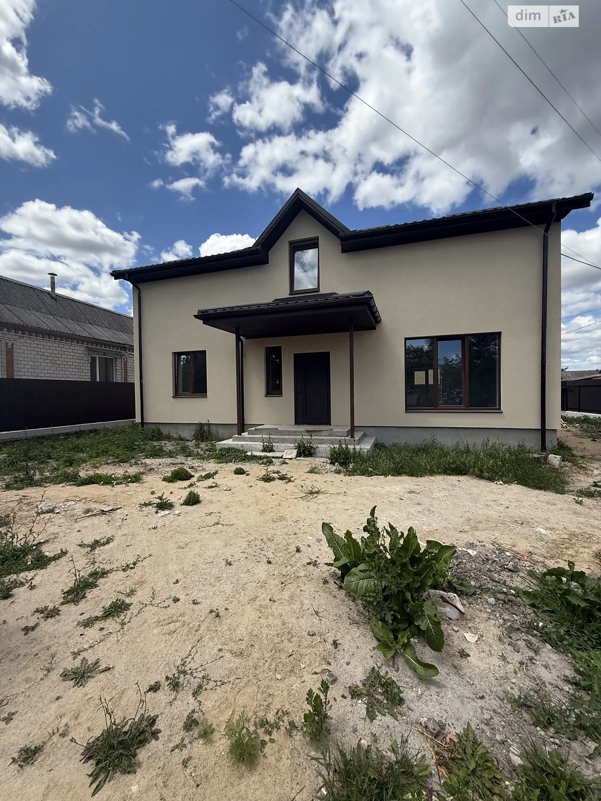 Продается дом на 2 этажа 165 кв. м с гаражом, цена: 92000 $ - фото 1