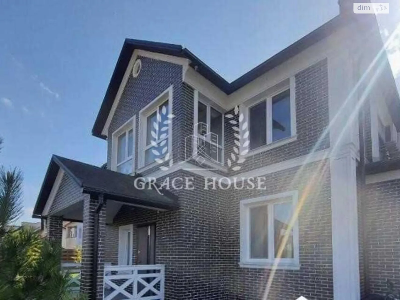Продается дом на 2 этажа 211 кв. м с балконом, цена: 650000 $ - фото 1