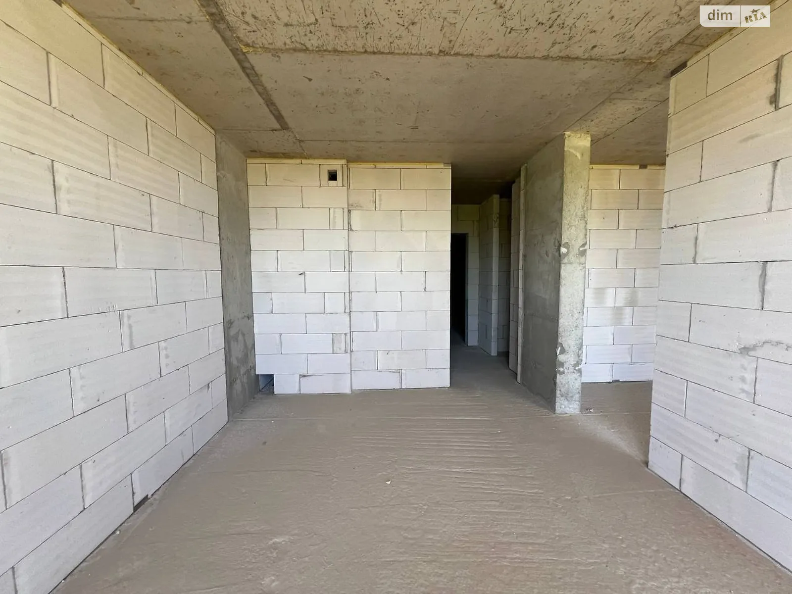 Продается 1-комнатная квартира 40 кв. м в Ивано-Франковске, ул. Химиков, 29 - фото 1