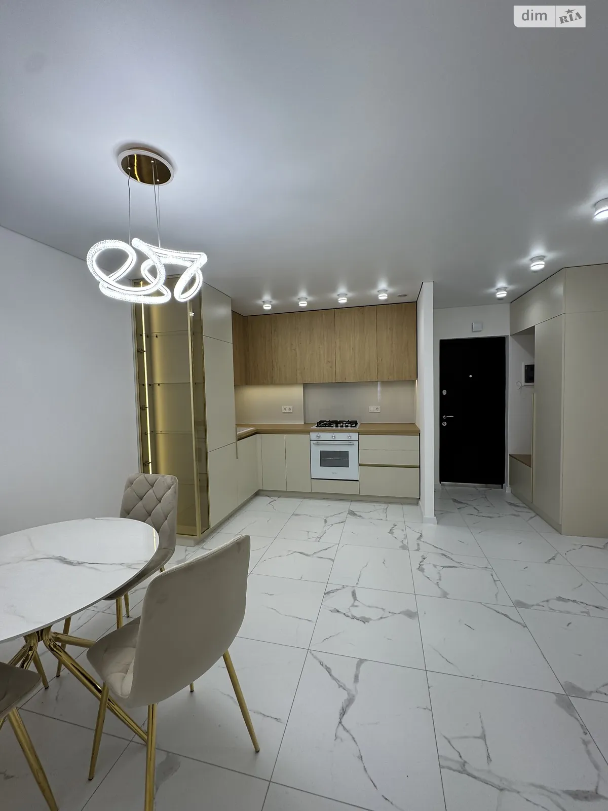 2-кімнатна квартира 55 кв. м у Тернополі, вул. Смакули, 2/3 - фото 1