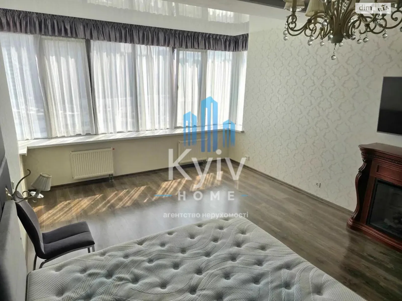 Продається 2-кімнатна квартира 60 кв. м у Києві, наб. Дніпровська, 14А - фото 1