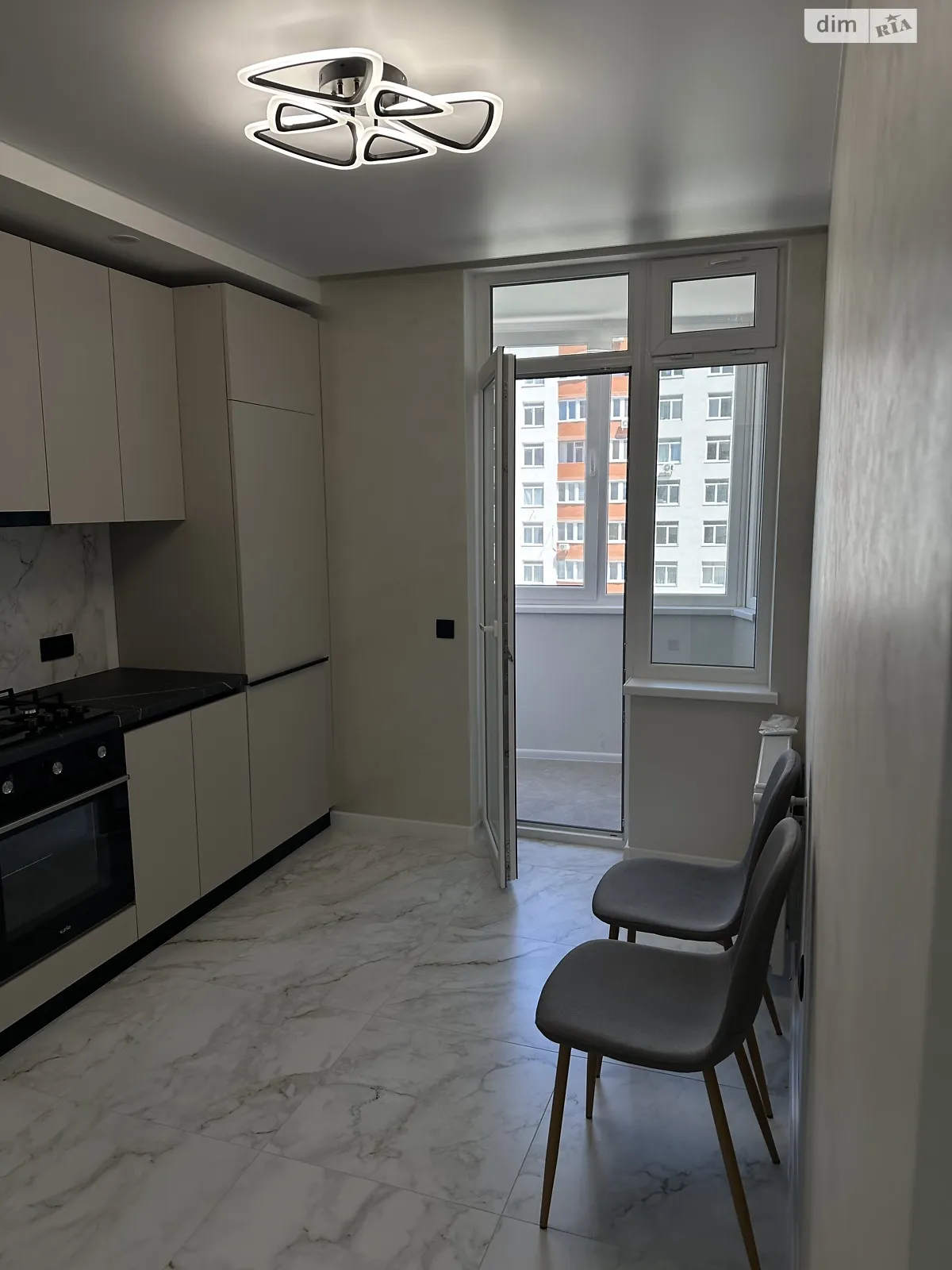 1-кімнатна квартира 43 кв. м у Тернополі, вул. Смакули, 7 - фото 1