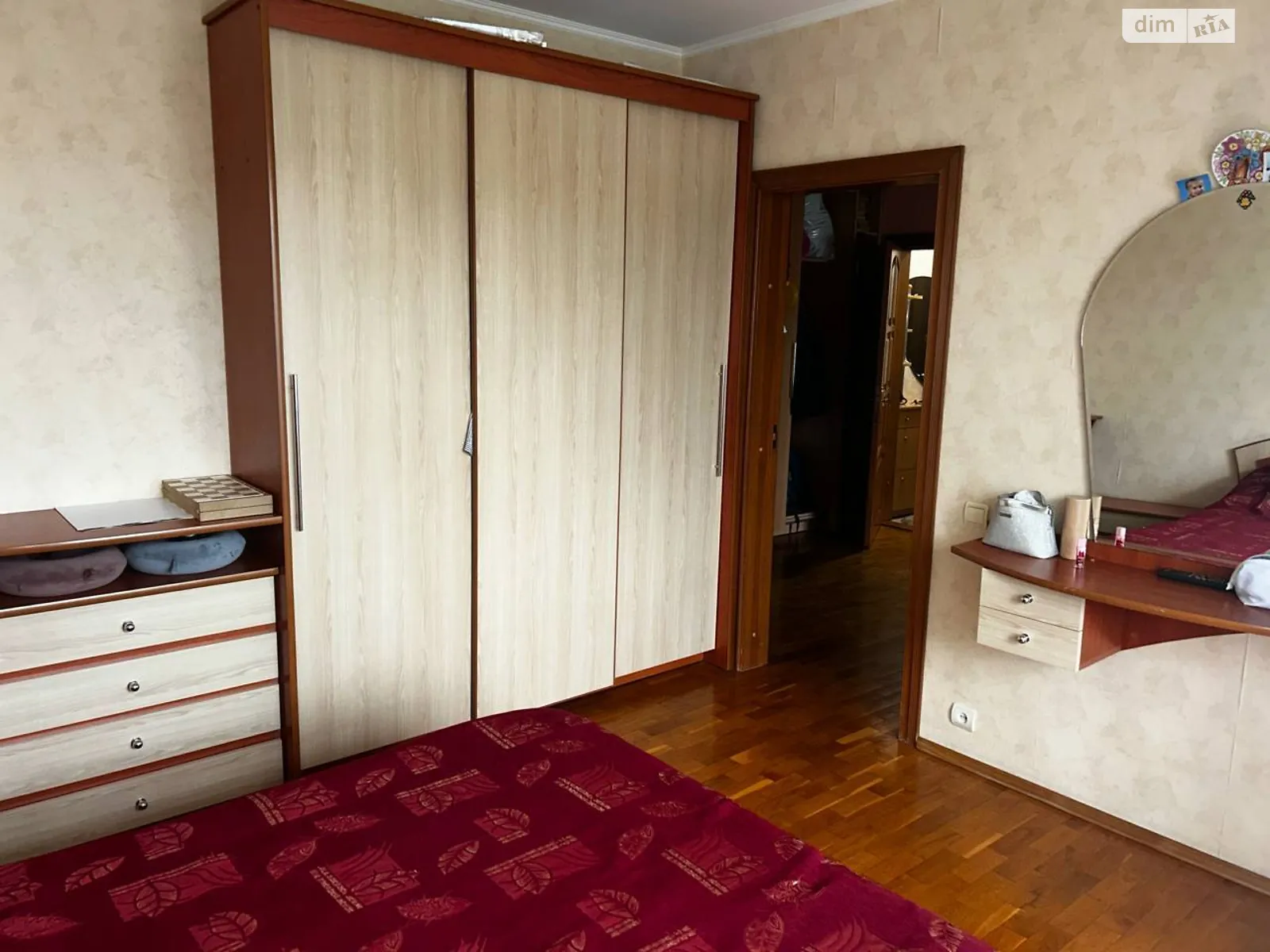 Продается 3-комнатная квартира 70 кв. м в Чернигове, ул. Просвещения, 6 - фото 1