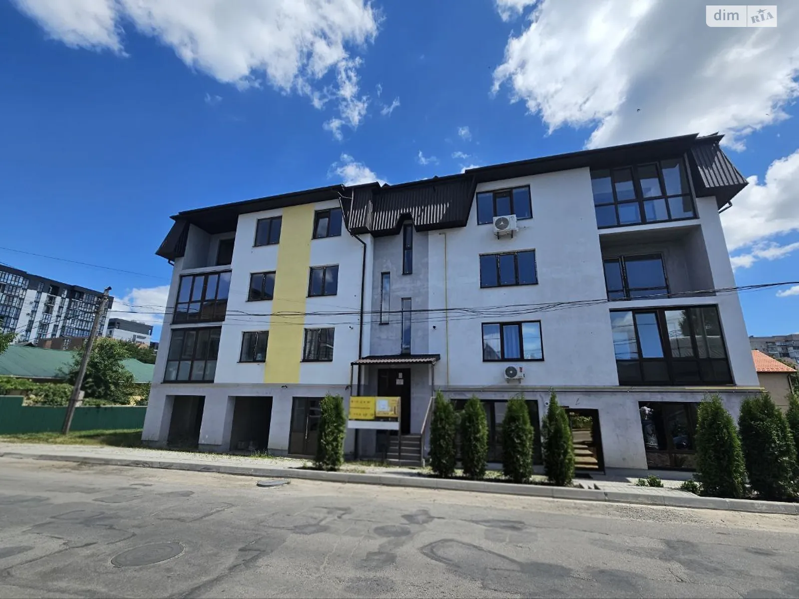 Продається 2-кімнатна квартира 75 кв. м у Вінниці, вул. Трамвайна, 15 - фото 1