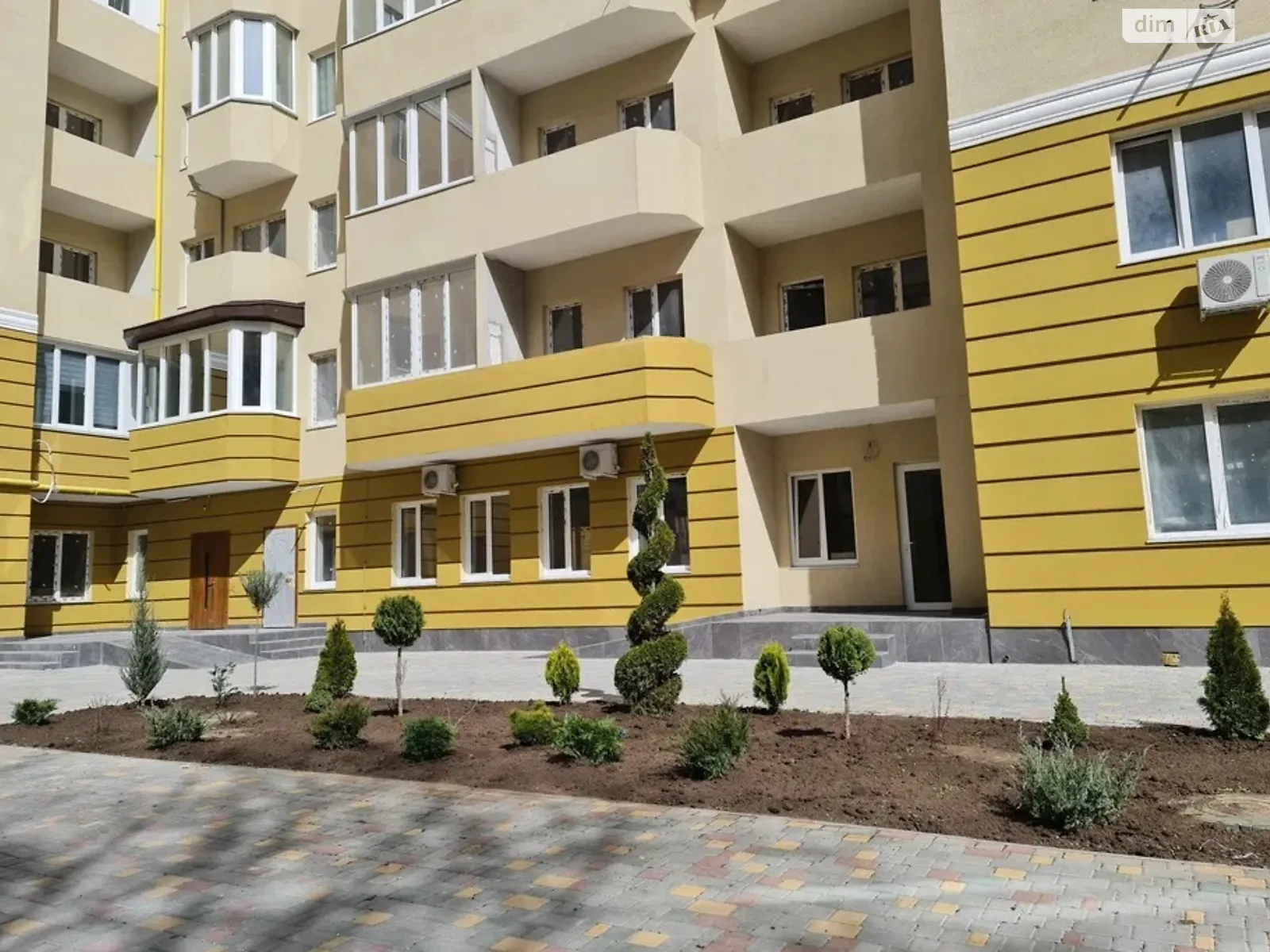 Продається 2-кімнатна квартира 58 кв. м у Одесі, вул. Сонячна, 4Б - фото 1