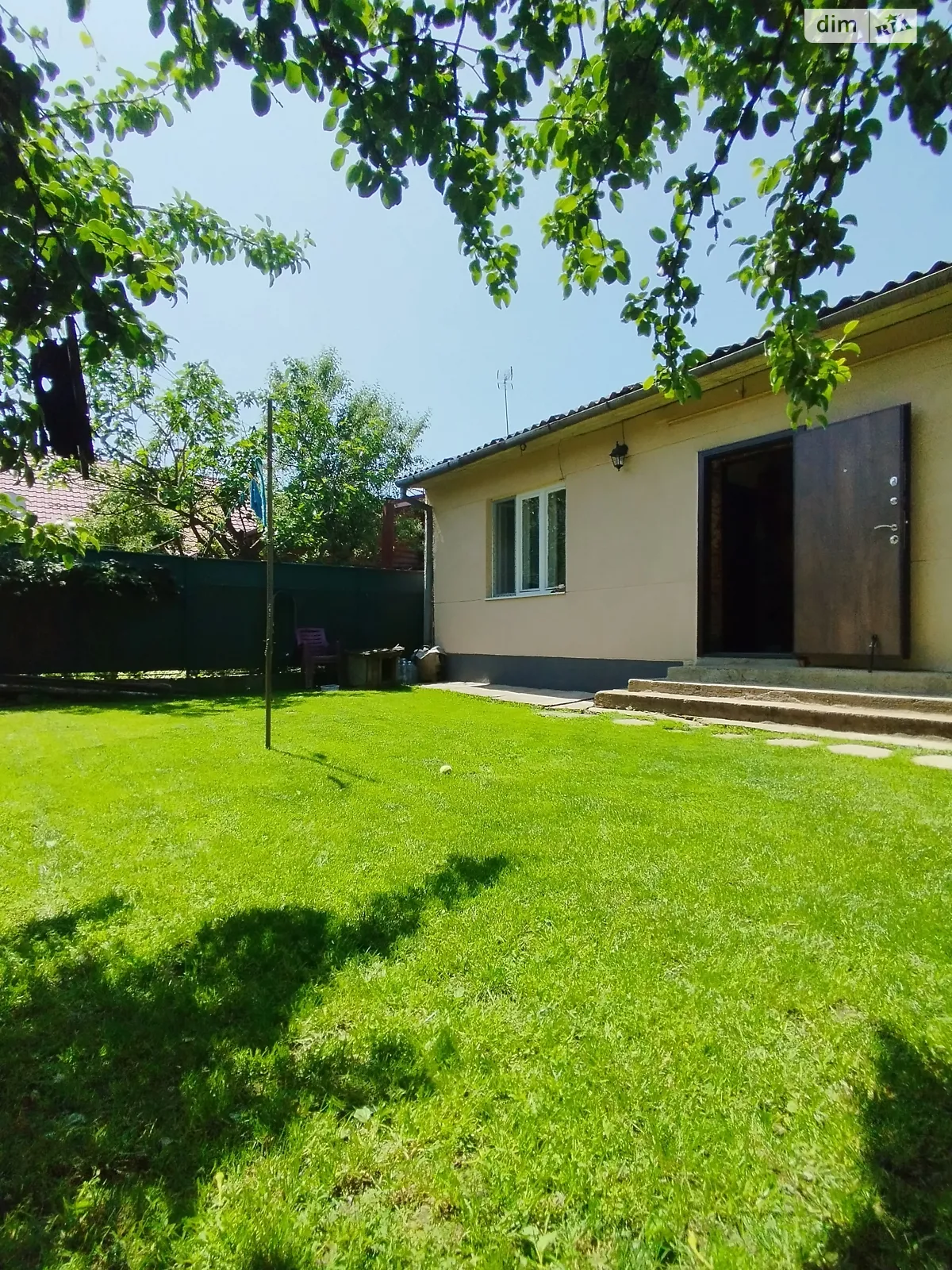 Продается одноэтажный дом 40 кв. м с верандой, цена: 75000 $ - фото 1