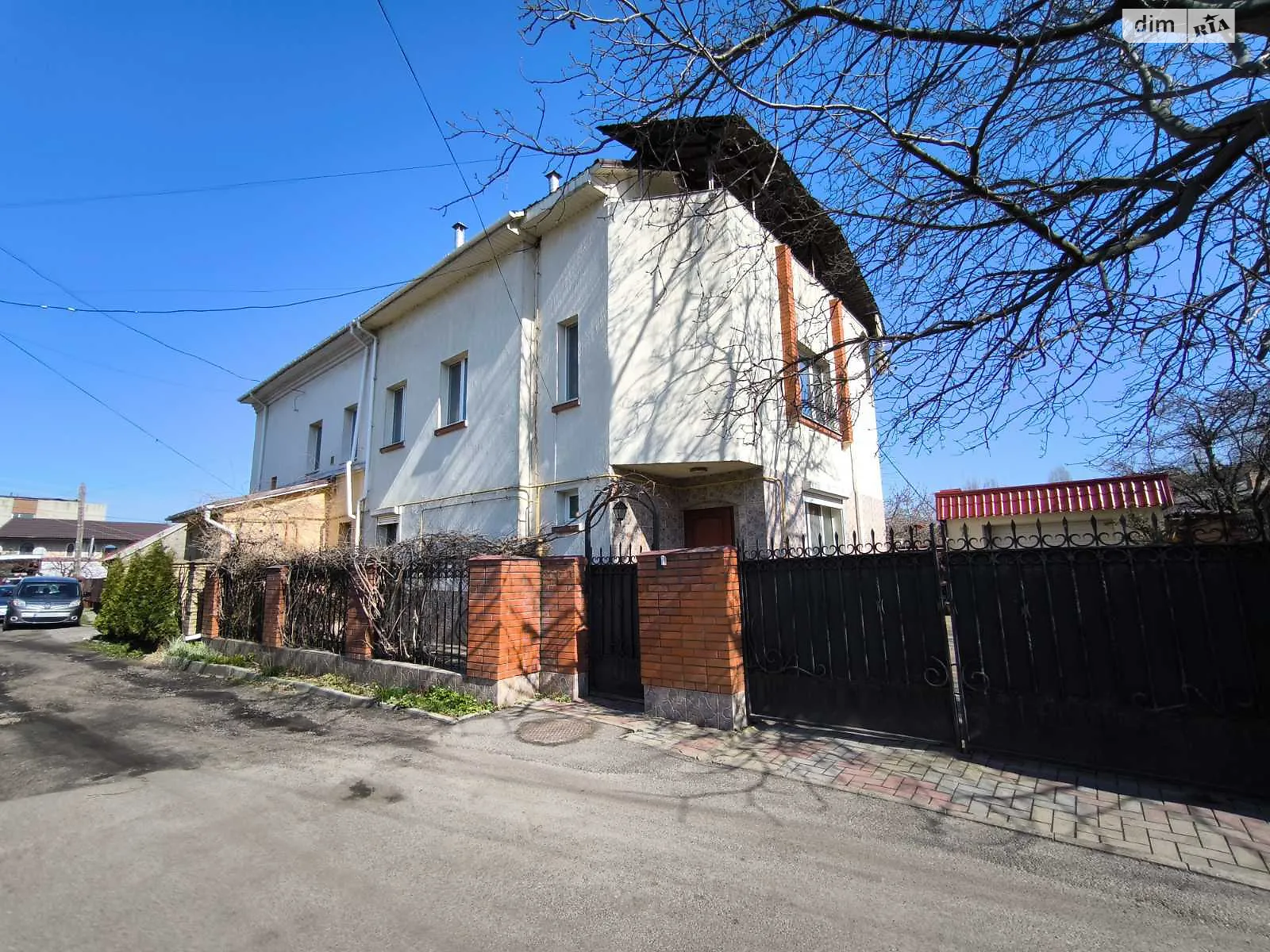 Продается часть дома 180 кв. м с верандой, цена: 128000 $ - фото 1