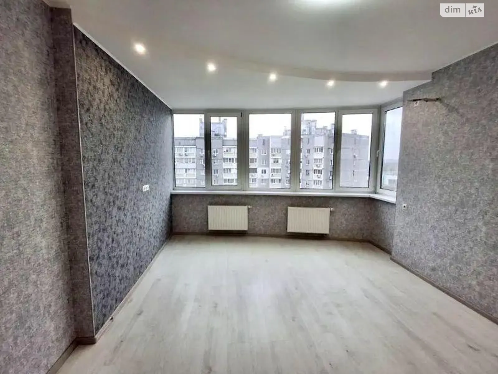 Продається 1-кімнатна квартира 31 кв. м у Києві, Харківське шосе - фото 1